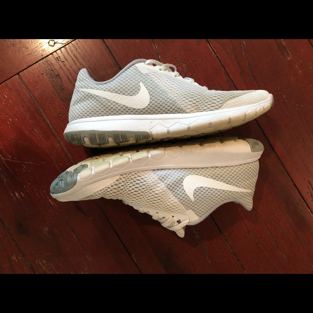 Grey and white Nike Tennis Shoes